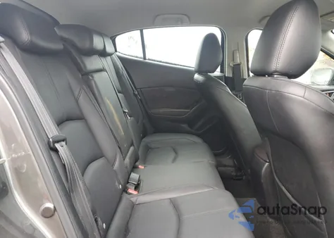 2018 Mazda 3 Touring из США, поврежденный, VIN 3MZBN1L36JM269055